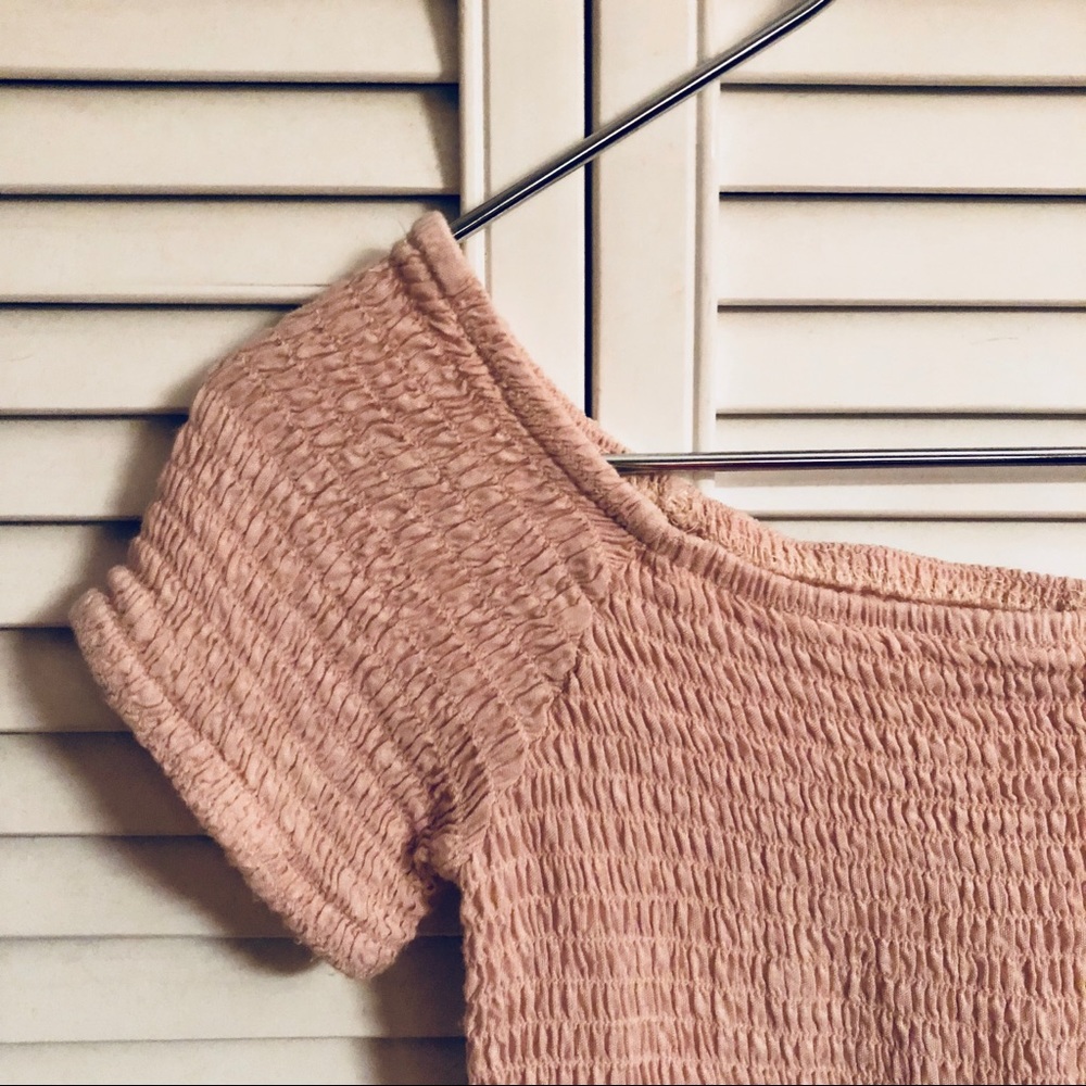 👚 Baby Pink Smocked Crop Top 👚